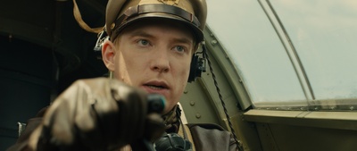 坚不可摧剧照的剧照