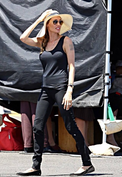 坚不可摧剧照的剧照