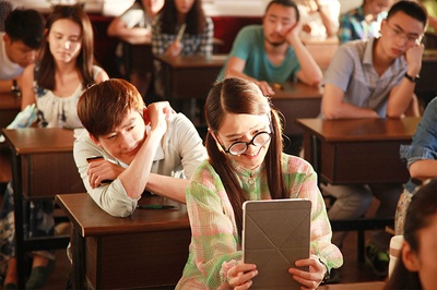 既然青春留不住剧照的剧照