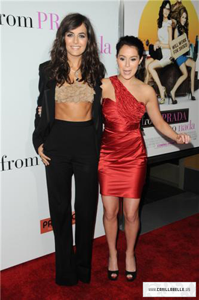 从普拉达到纳达剧照的剧照