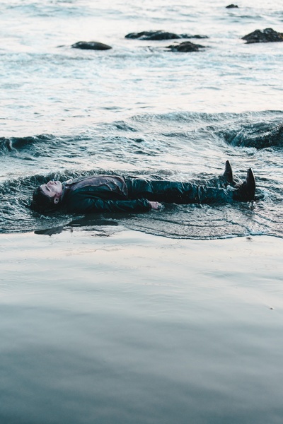 瑞士军刀男剧照的剧照