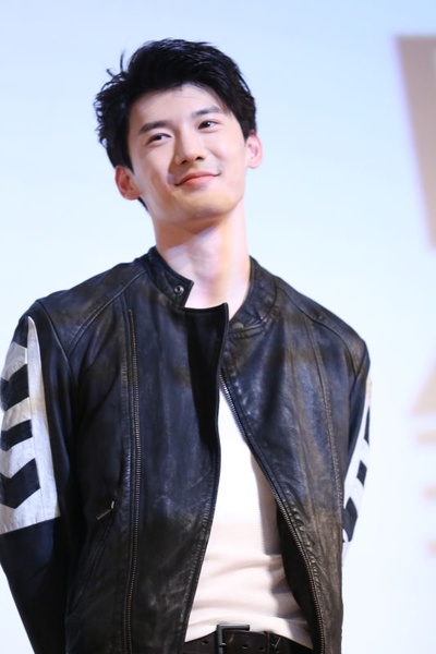 睡在我上铺的兄弟剧照的剧照