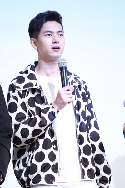 睡在我上铺的兄弟剧照的剧照