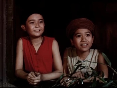 闪闪的红星剧照的剧照