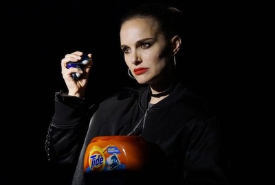 周六夜现场：娜塔莉·波特曼/Dua Lipa剧照的剧照