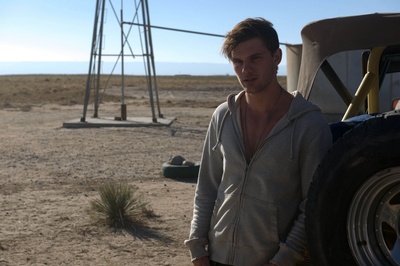 枪长莫及剧照的剧照