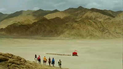 坠入剧照的剧照