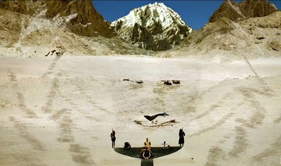 坠入剧照的剧照