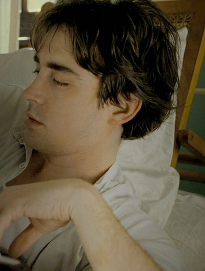 坠入剧照的剧照