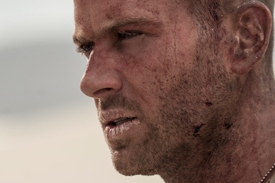 亡命雷区剧照的剧照