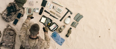 亡命雷区剧照的剧照