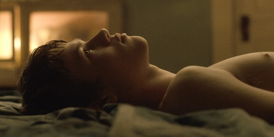 柜中野兽剧照的剧照