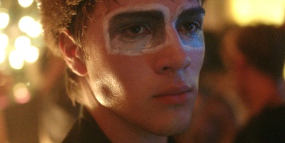 柜中野兽剧照的剧照