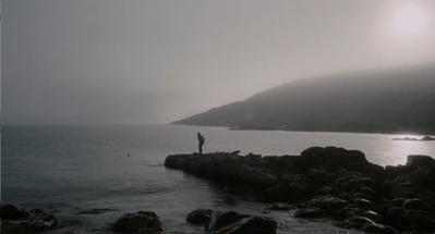 柜中野兽剧照的剧照