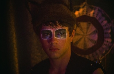 柜中野兽剧照的剧照