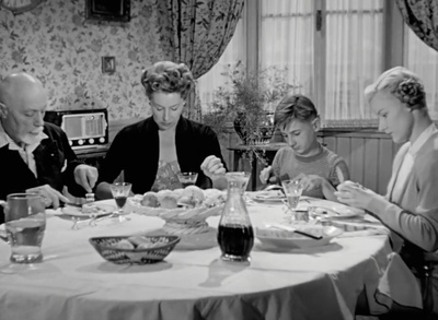 于洛先生的假期剧照的剧照