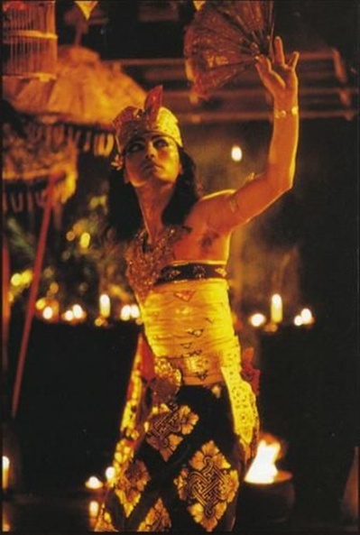 龙在天涯剧照的剧照