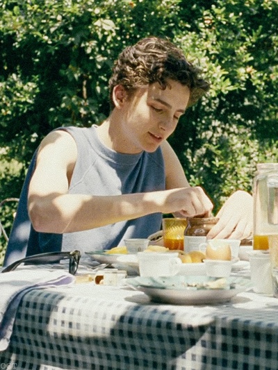 请以你的名字呼唤我剧照的剧照