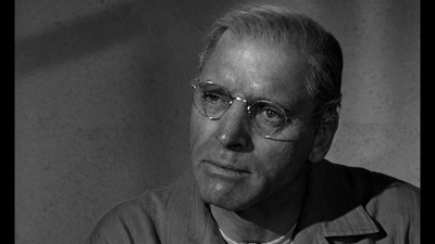 阿尔卡特兹的养鸟人剧照的剧照