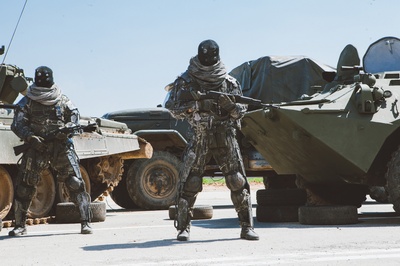 守护者：世纪战元剧照的剧照