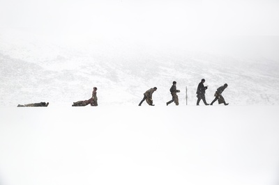 冈仁波齐剧照的剧照