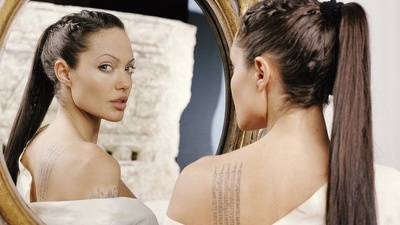 古墓丽影2剧照的剧照