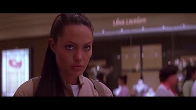 古墓丽影2剧照的剧照