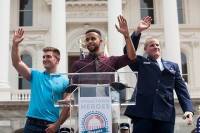 15点17分，启程巴黎剧照的剧照