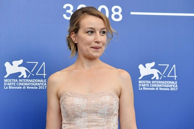 1988年的妮可剧照的剧照