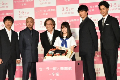 水手服与机关枪：毕业剧照的剧照