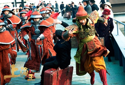 神秘家族剧照的剧照