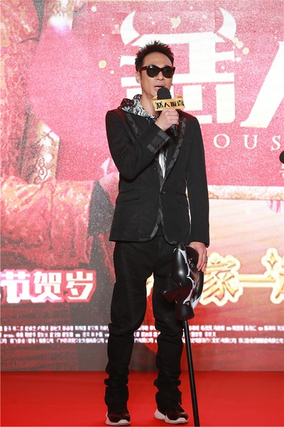 恶人报喜剧照的剧照