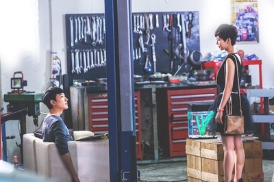 灯塔下的恋人剧照的剧照