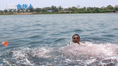 护垫侠剧照的剧照