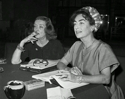 兰闺惊变剧照的剧照