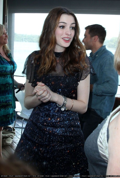 爱情与灵药剧照的剧照