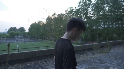 当我们踢球时，我们在谈什么剧照的剧照