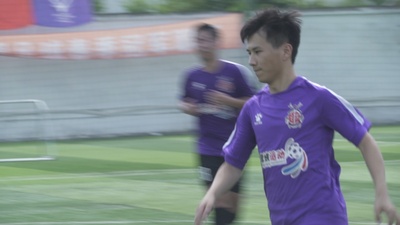 当我们踢球时，我们在谈什么剧照的剧照