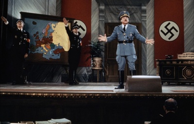 你逃我也逃剧照的剧照