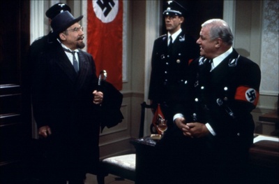 你逃我也逃剧照的剧照