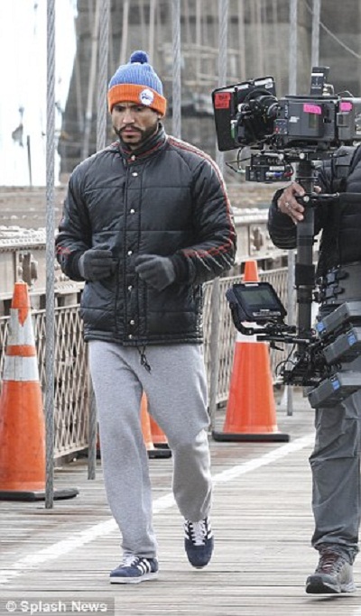 顽石之拳剧照的剧照