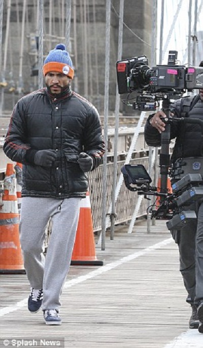 顽石之拳剧照的剧照