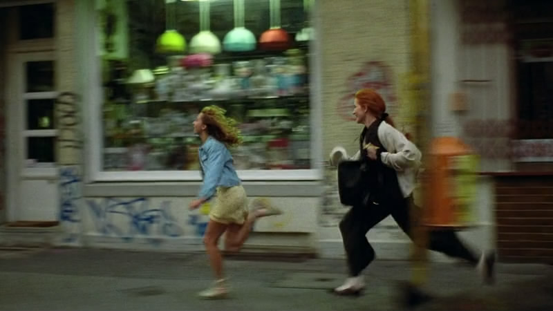 走出寂静剧照的剧照