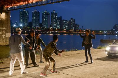 钱袋剧照的剧照