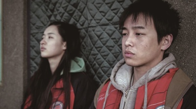 大象席地而坐剧照的剧照