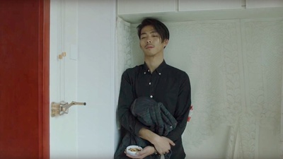 大象席地而坐剧照的剧照