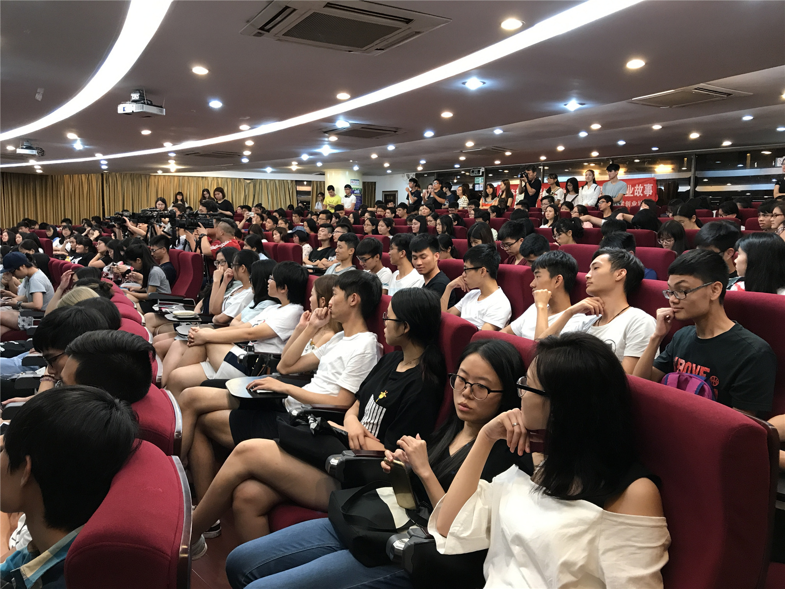 阿唐奇遇剧照的剧照