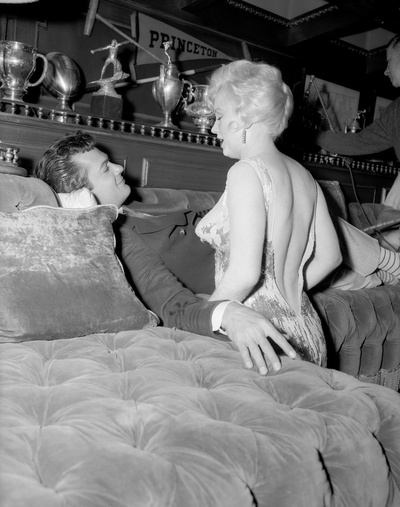 热情如火剧照的剧照