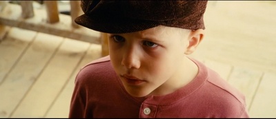 小男孩剧照的剧照