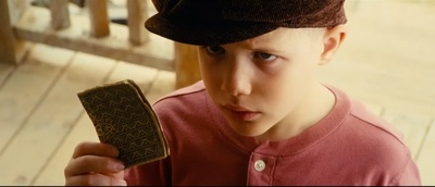 小男孩剧照的剧照